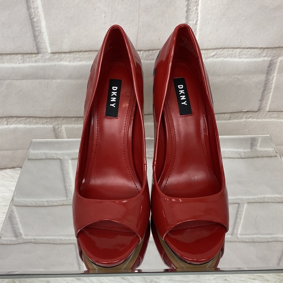 DKNY Red black and silver open toe heels NWT - Picture 3 of 12